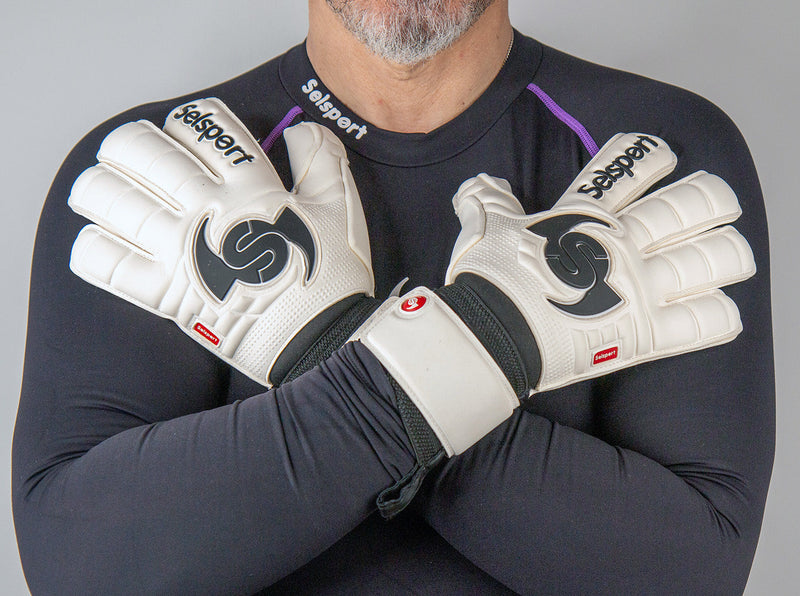 Selsport professional wrappa classic EA+ goalkeeper gloves with black S wing logo
