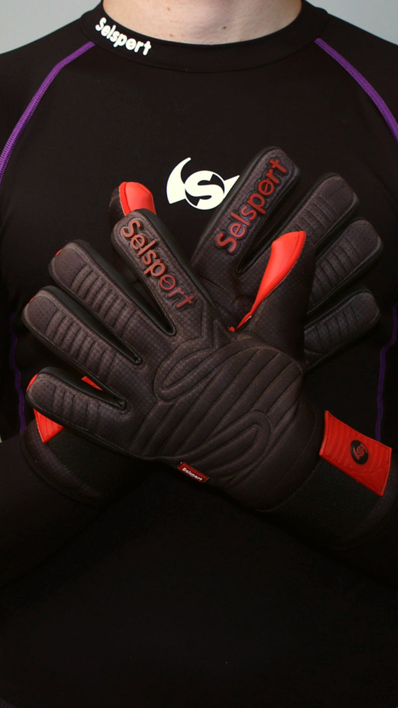 Selsport Diavolo Rosso black and red Professional Goalkeeeper gloves 