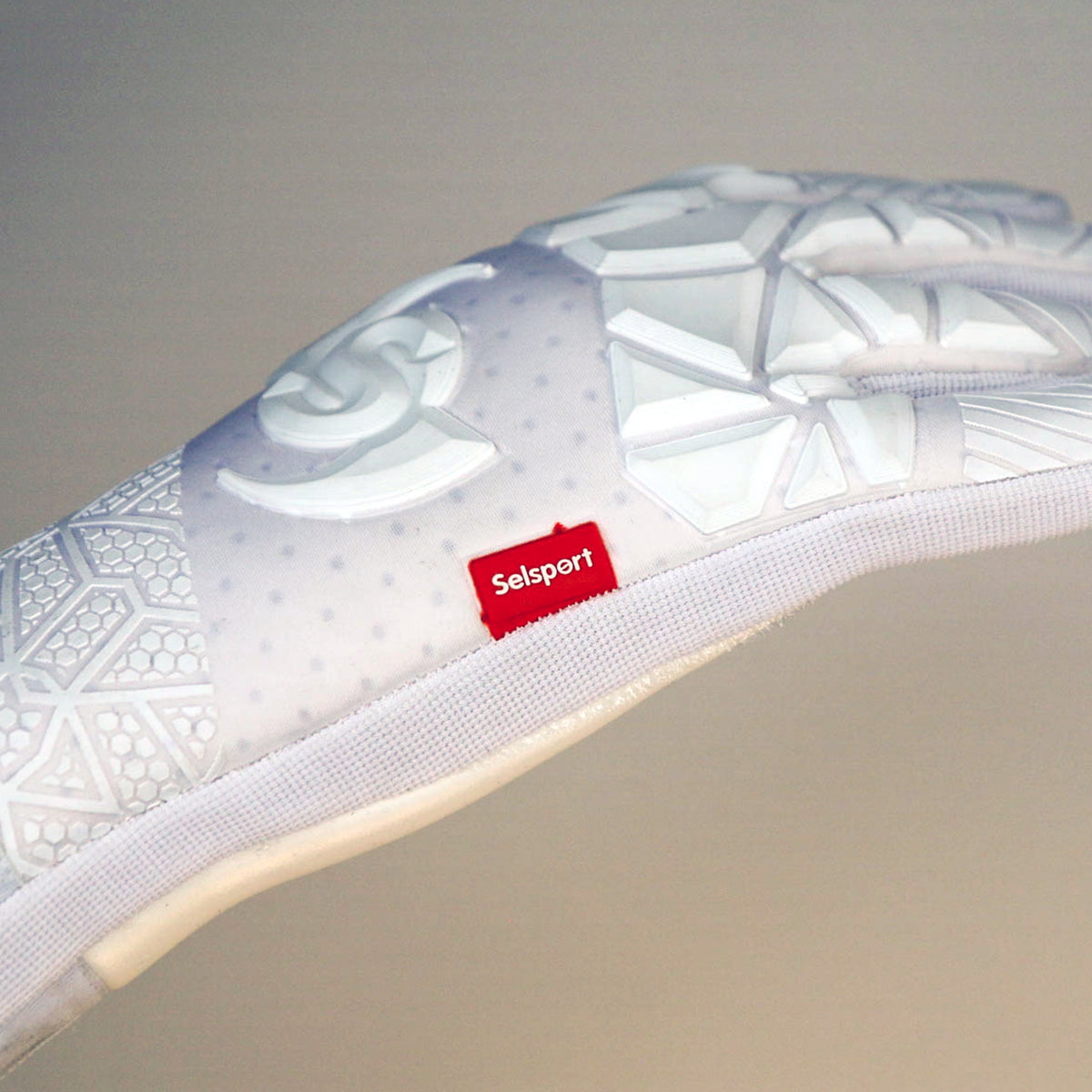 Arctic V2 Phantom EA+ latex - negative cut
