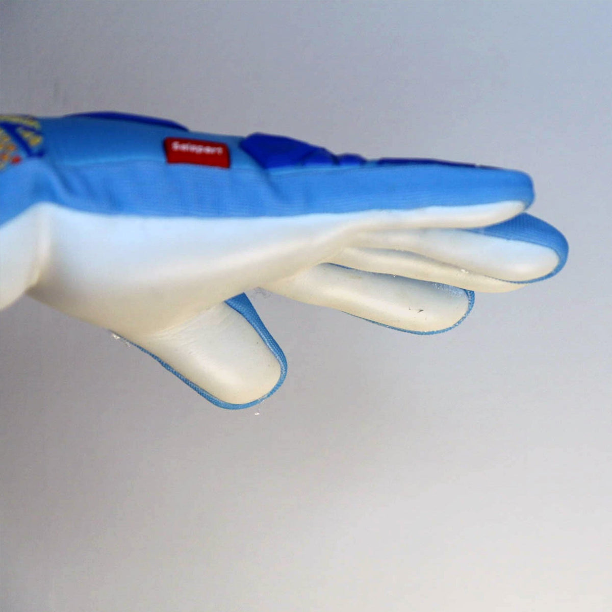 {{product_title}} by Selsport – Professional Goalkeeper Gloves featuring {{product_option_color}} and {{product_option_cut}} design{{product_title}} by Selsport – Professional Goalkeeper Glov
