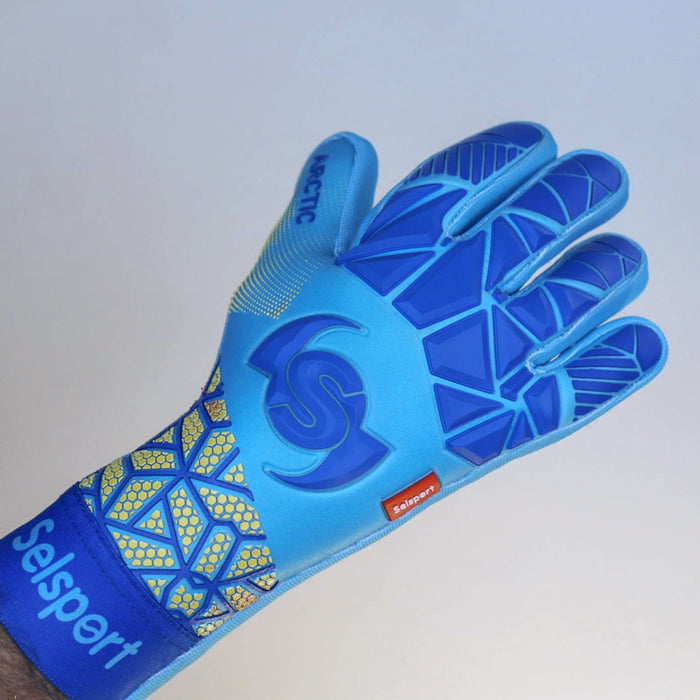 {{product_title}} by Selsport – Professional Goalkeeper Gloves featuring {{product_option_color}} and {{product_option_cut}} design{{product_title}} by Selsport – Professional Goalkeeper Glov