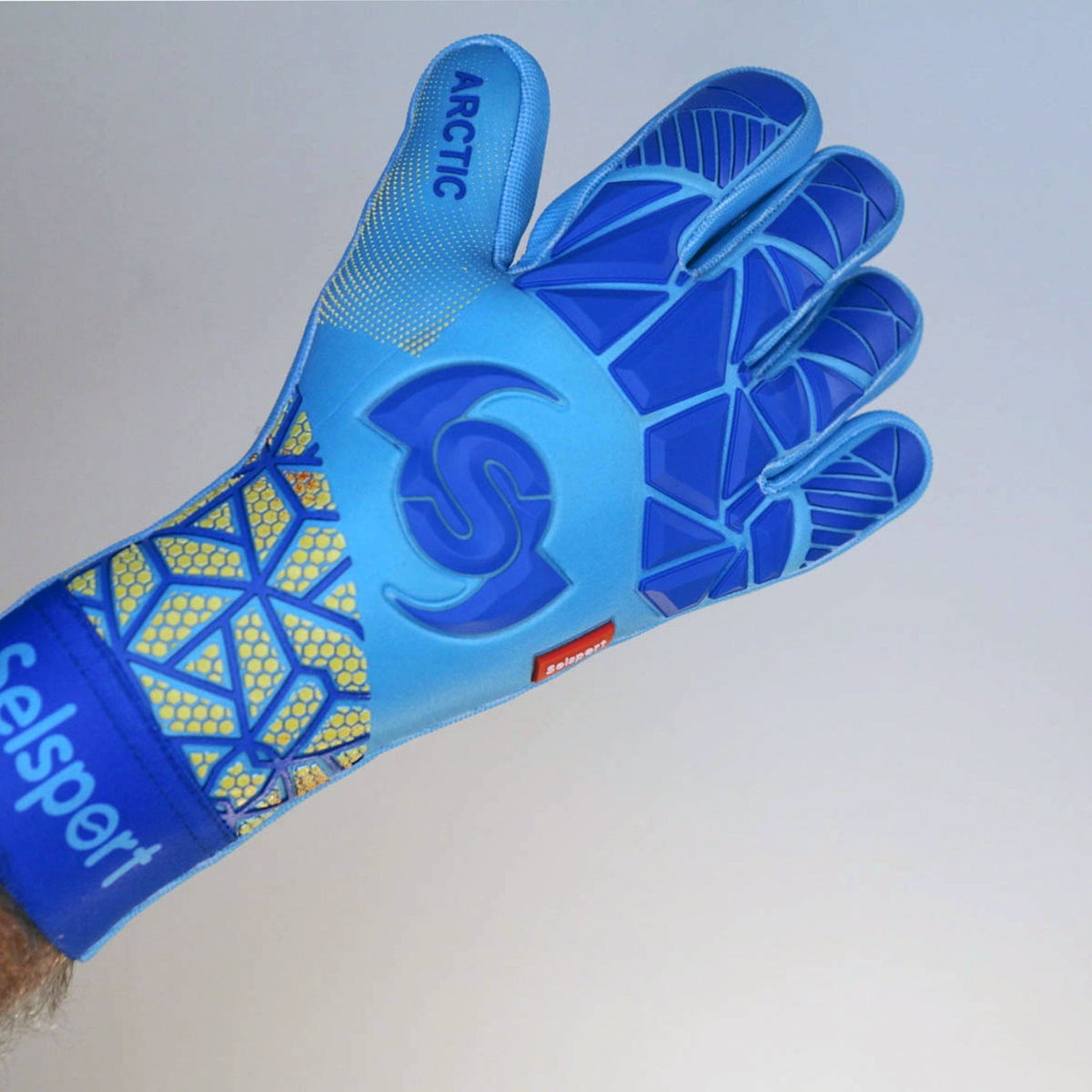 {{product_title}} by Selsport – Professional Goalkeeper Gloves featuring {{product_option_color}} and {{product_option_cut}} design{{product_title}} by Selsport – Professional Goalkeeper Glov