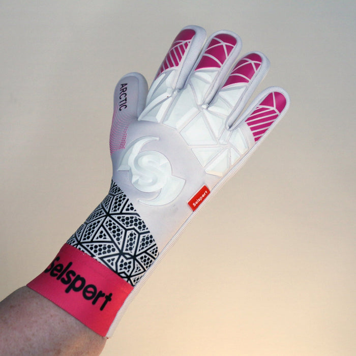 {{product_title}} by Selsport – Professional Goalkeeper Gloves featuring {{product_option_color}} and {{product_option_cut}} design{{product_title}} by Selsport – Professional Goalkeeper Glov