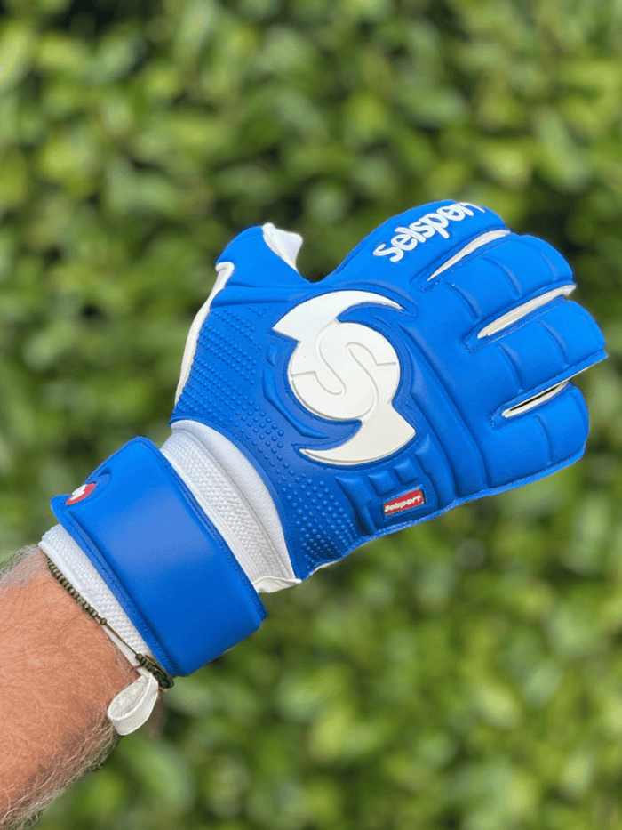 {{product_title}} by Selsport – Professional Goalkeeper Gloves featuring {{product_option_color}} and {{product_option_cut}} design{{product_title}} by Selsport – Professional Goalkeeper Glov