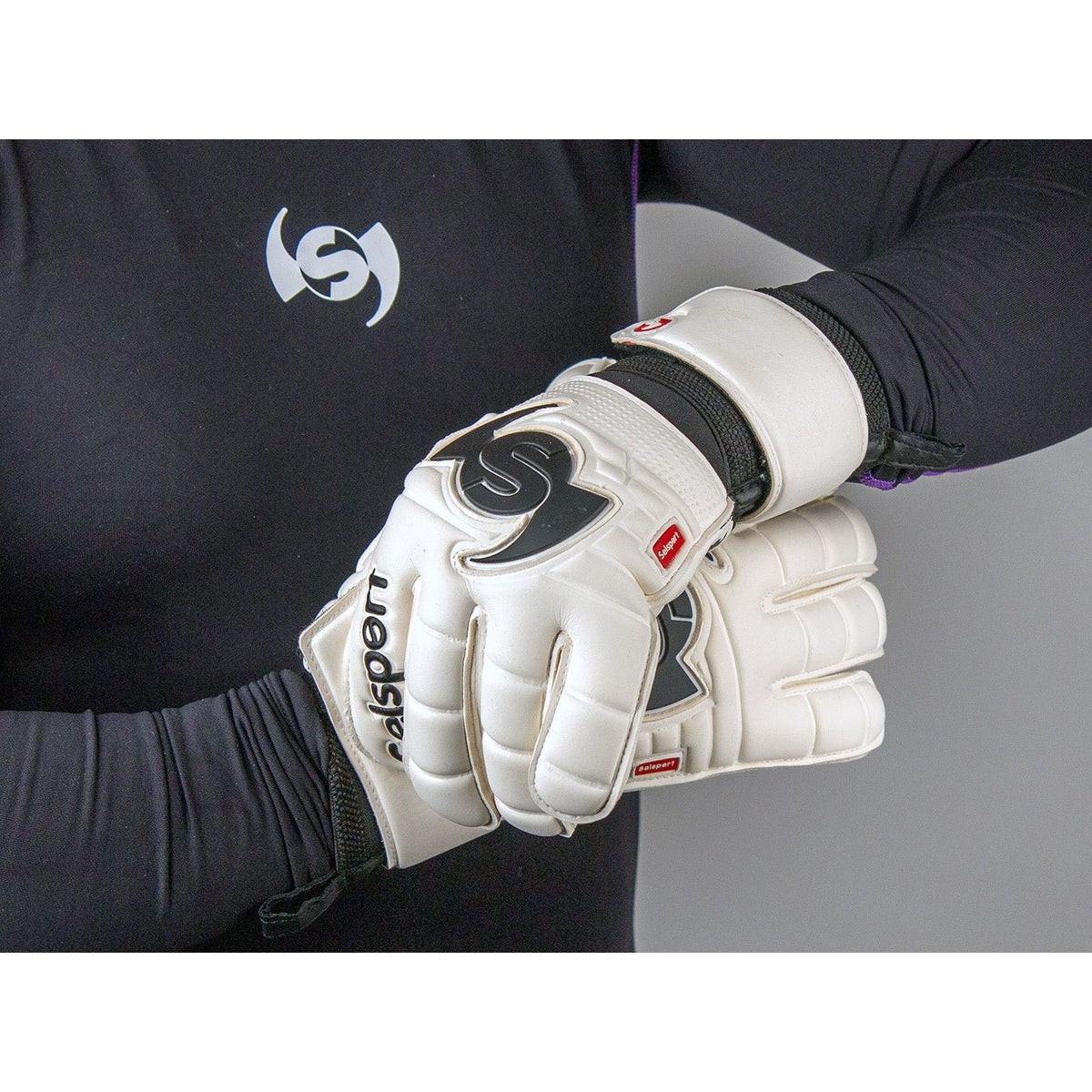 {{product_title}} by Selsport – Professional Goalkeeper Gloves featuring {{product_option_color}} and {{product_option_cut}} design{{product_title}} by Selsport – Professional Goalkeeper Glov