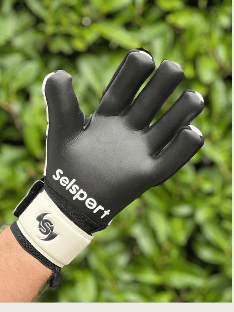 {{product_title}} by Selsport – Professional Goalkeeper Gloves featuring {{product_option_color}} and {{product_option_cut}} design{{product_title}} by Selsport – Professional Goalkeeper Glov