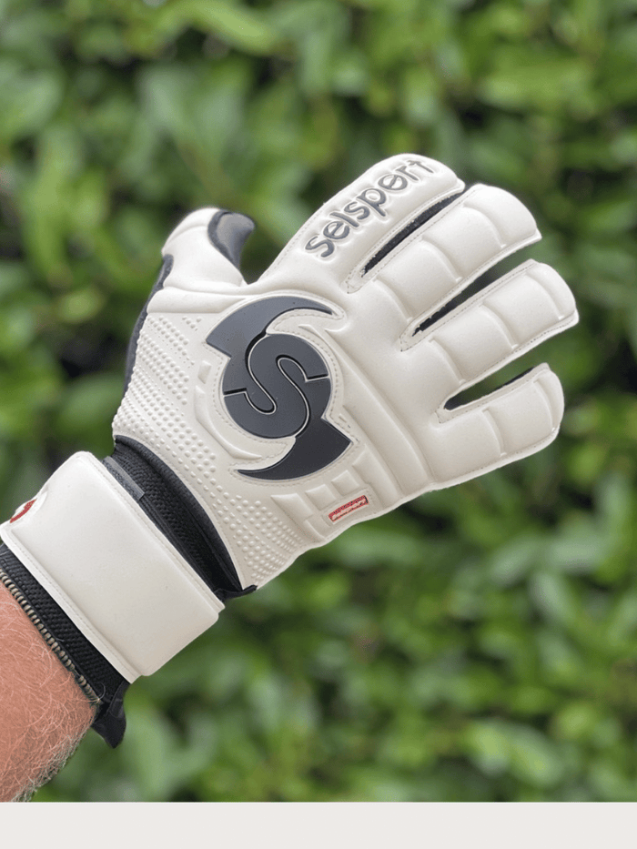 {{product_title}} by Selsport – Professional Goalkeeper Gloves featuring {{product_option_color}} and {{product_option_cut}} design{{product_title}} by Selsport – Professional Goalkeeper Glov