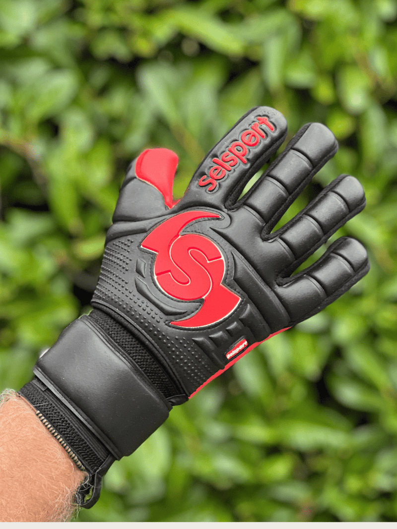 {{product_title}} by Selsport – Professional Goalkeeper Gloves featuring {{product_option_color}} and {{product_option_cut}} design{{product_title}} by Selsport – Professional Goalkeeper Glov