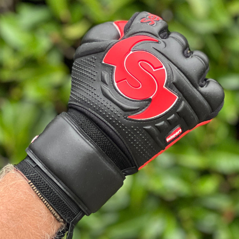 {{product_title}} by Selsport – Professional Goalkeeper Gloves featuring {{product_option_color}} and {{product_option_cut}} design{{product_title}} by Selsport – Professional Goalkeeper Glov