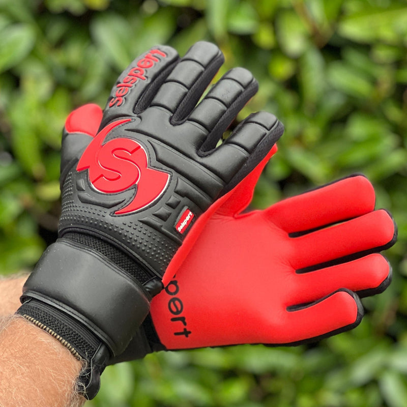 {{product_title}} by Selsport – Professional Goalkeeper Gloves featuring {{product_option_color}} and {{product_option_cut}} design{{product_title}} by Selsport – Professional Goalkeeper Glov