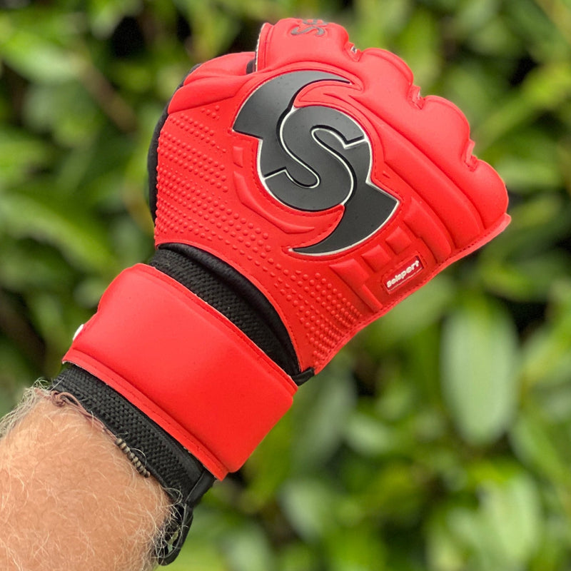 {{product_title}} by Selsport – Professional Goalkeeper Gloves featuring {{product_option_color}} and {{product_option_cut}} design{{product_title}} by Selsport – Professional Goalkeeper Glov
