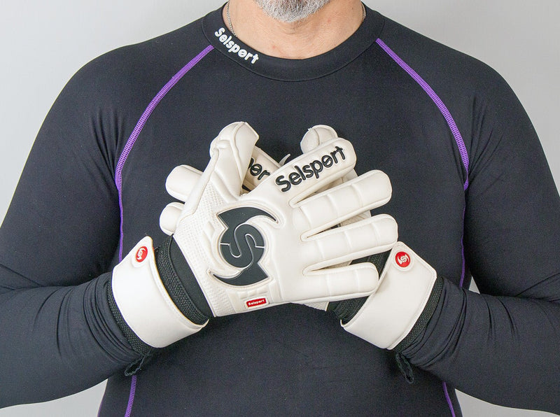 {{product_title}} by Selsport – Professional Goalkeeper Gloves featuring {{product_option_color}} and {{product_option_cut}} design{{product_title}} by Selsport – Professional Goalkeeper Glov