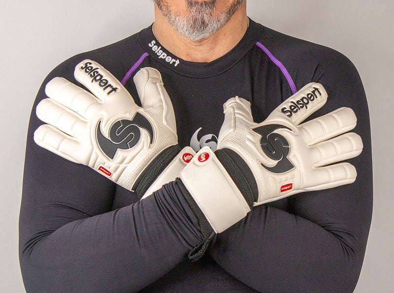 {{product_title}} by Selsport – Professional Goalkeeper Gloves featuring {{product_option_color}} and {{product_option_cut}} design{{product_title}} by Selsport – Professional Goalkeeper Glov
