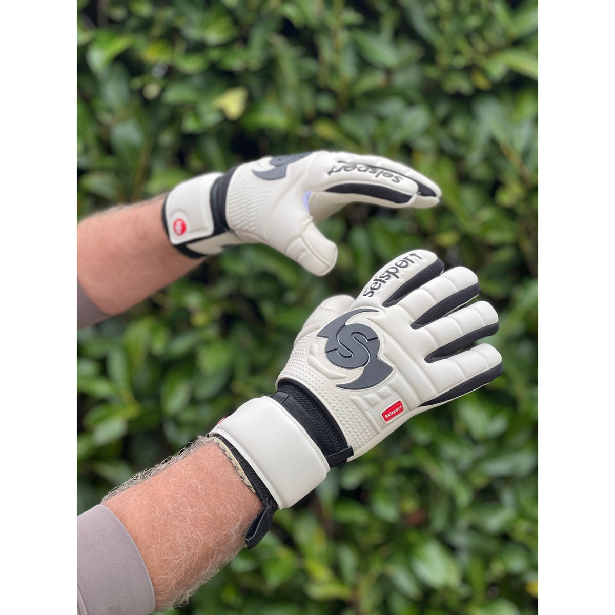 {{product_title}} by Selsport – Professional Goalkeeper Gloves featuring {{product_option_color}} and {{product_option_cut}} design{{product_title}} by Selsport – Professional Goalkeeper Glov