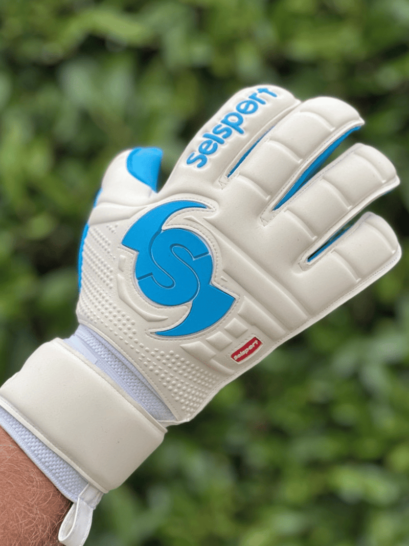 {{product_title}} by Selsport – Professional Goalkeeper Gloves featuring {{product_option_color}} and {{product_option_cut}} design{{product_title}} by Selsport – Professional Goalkeeper Glov