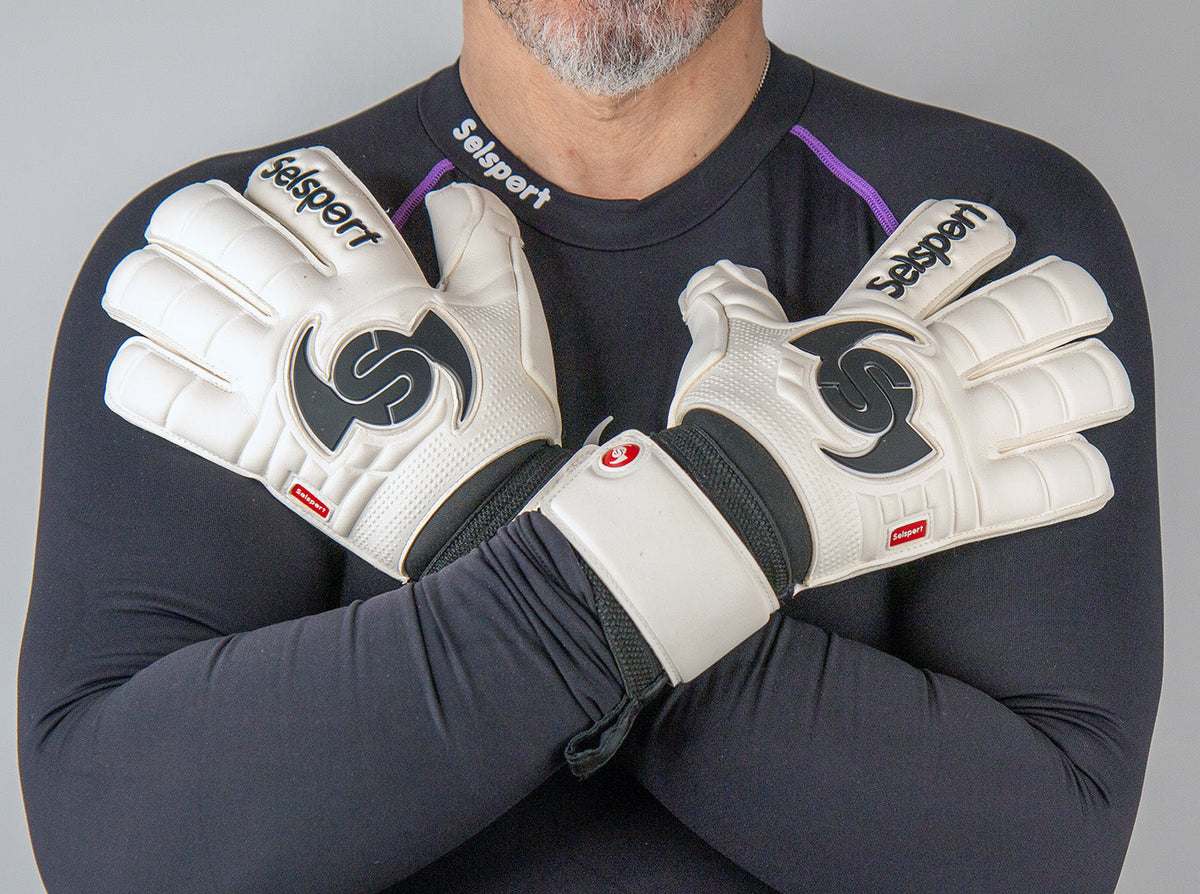 Wrappa Classic Selsport rollfinger Professional goalkeeper gloves backhand