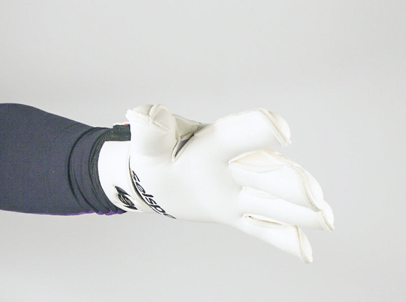 Selsport Ultimate UA+ Wrappa classic hybrid flat palm cut goalkeeper glove palm