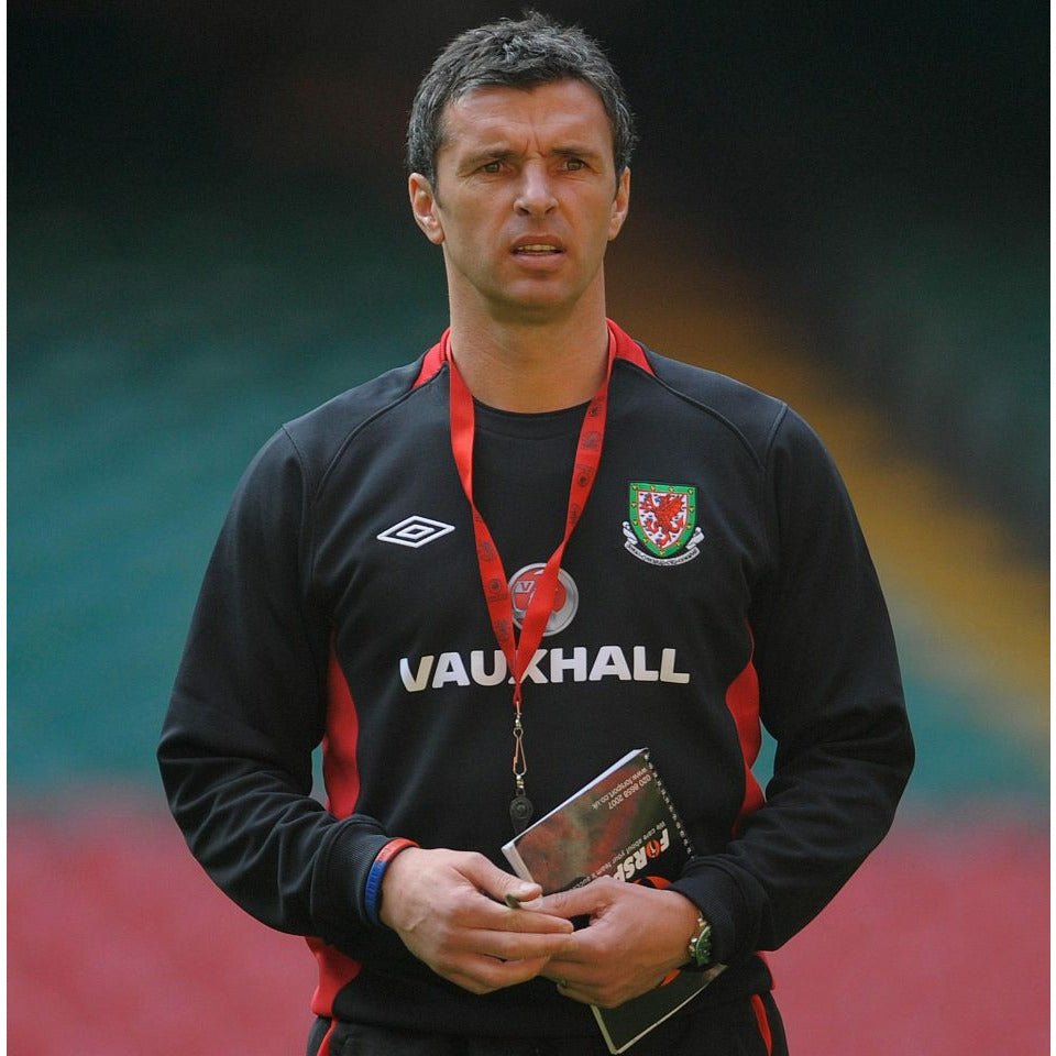 {{product_title}} by Selsport – Professional Goalkeeper Gloves featuring {{product_option_color}} and {{product_option_cut}} design{{product_title}} by Selsport – Professional Goalkeeper Glov