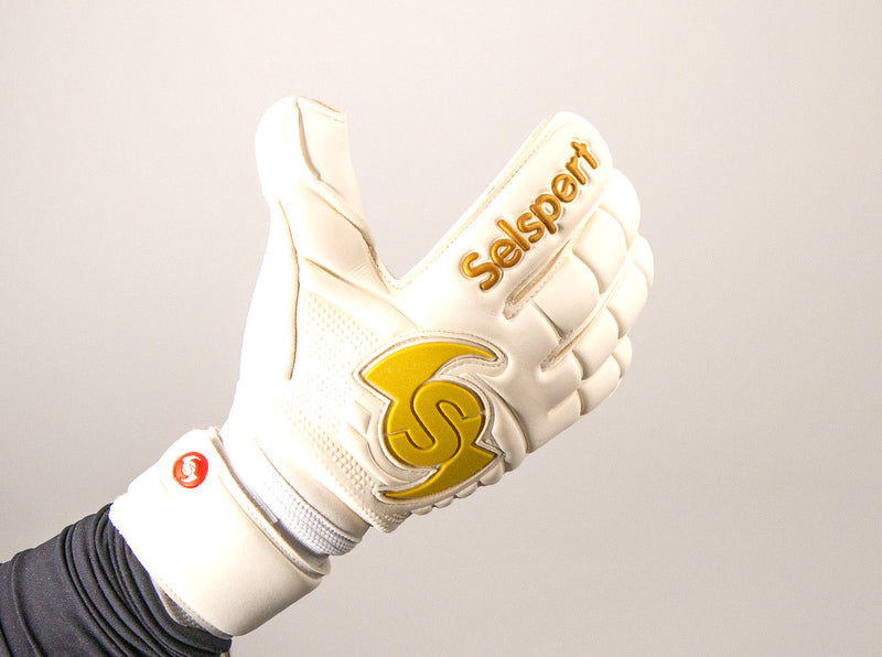 Selsport Professional Goalkeeper glove Wrappa Classic EA+ Gold with gold S Wing logo on backhand