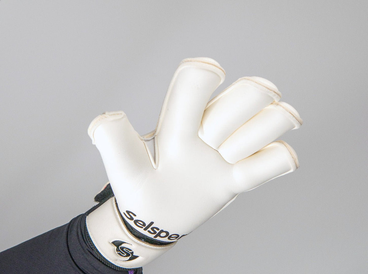 {{product_title}} by Selsport – Professional Goalkeeper Gloves featuring {{product_option_color}} and {{product_option_cut}} design{{product_title}} by Selsport – Professional Goalkeeper Glov