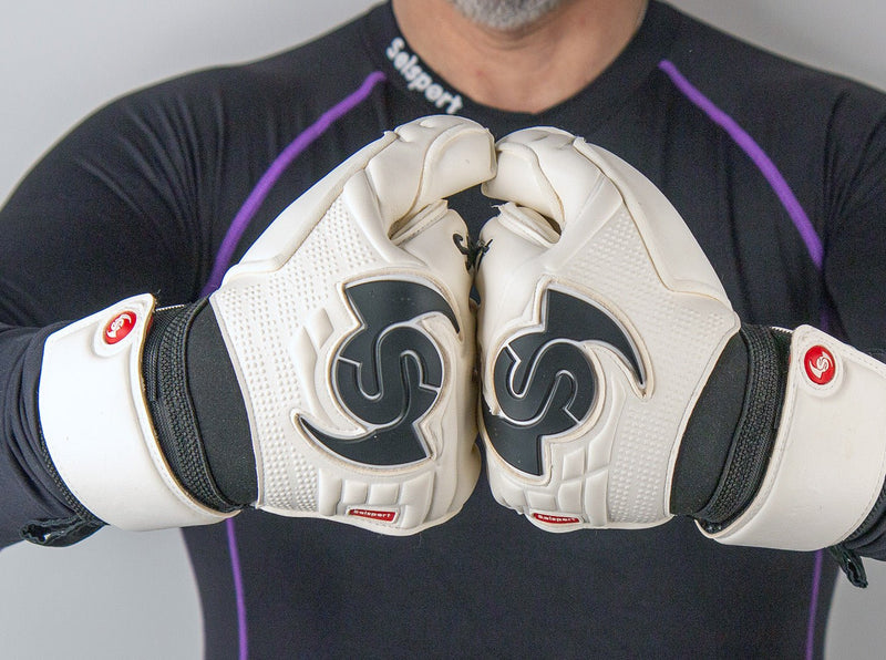 {{product_title}} by Selsport – Professional Goalkeeper Gloves featuring {{product_option_color}} and {{product_option_cut}} design{{product_title}} by Selsport – Professional Goalkeeper Glov
