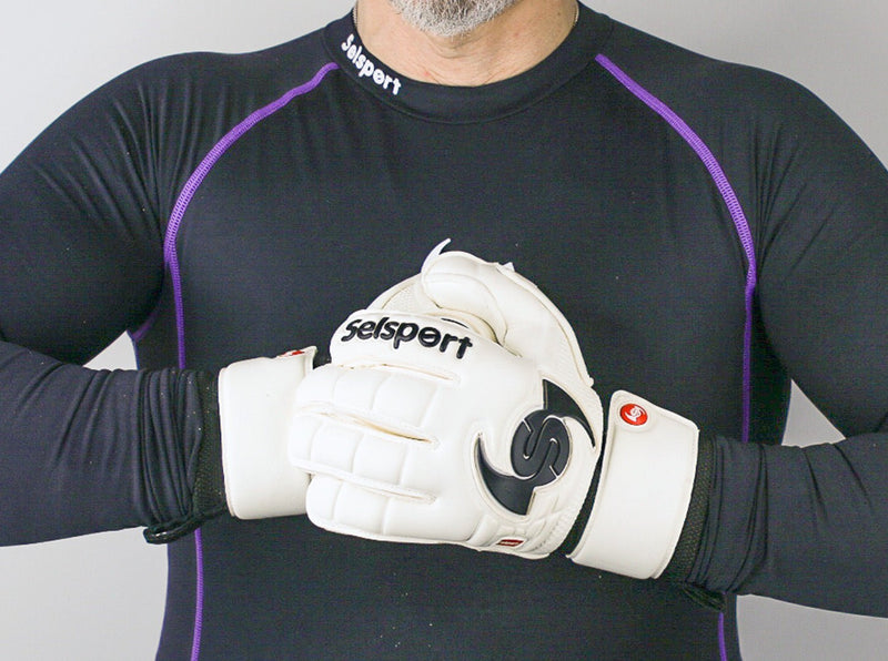 {{product_title}} by Selsport – Professional Goalkeeper Gloves featuring {{product_option_color}} and {{product_option_cut}} design{{product_title}} by Selsport – Professional Goalkeeper Glov