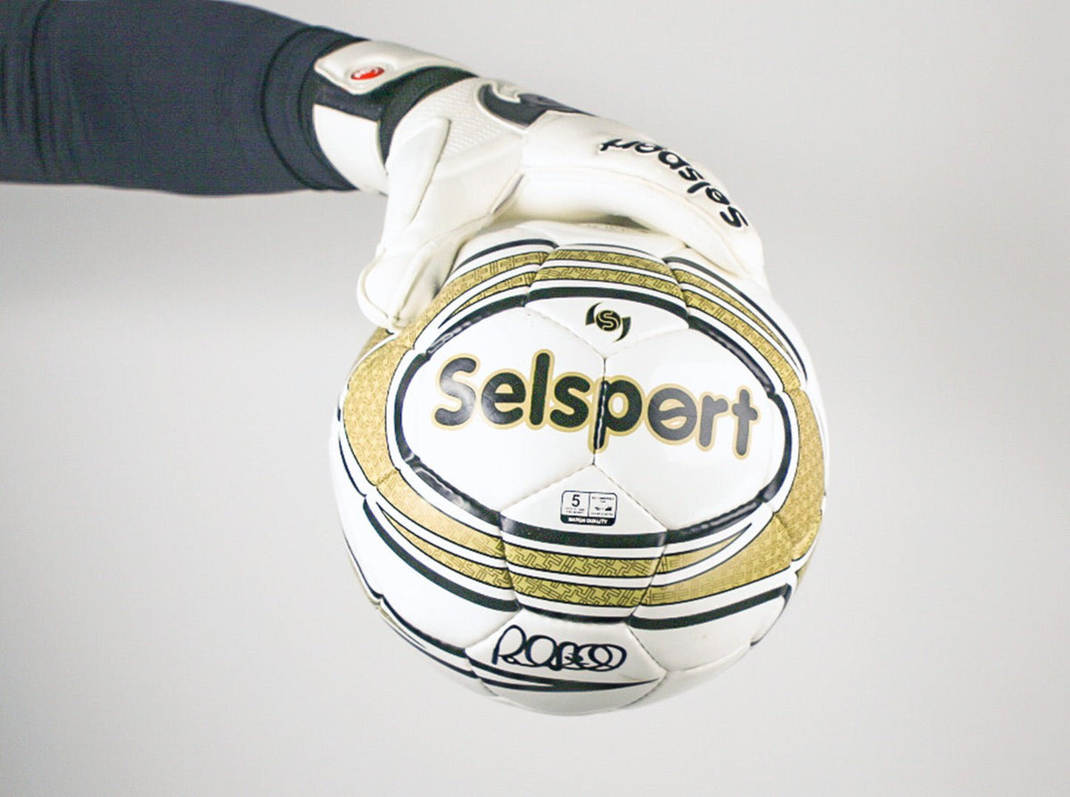 {{product_title}} by Selsport – Professional Goalkeeper Gloves featuring {{product_option_color}} and {{product_option_cut}} design{{product_title}} by Selsport – Professional Goalkeeper Glov