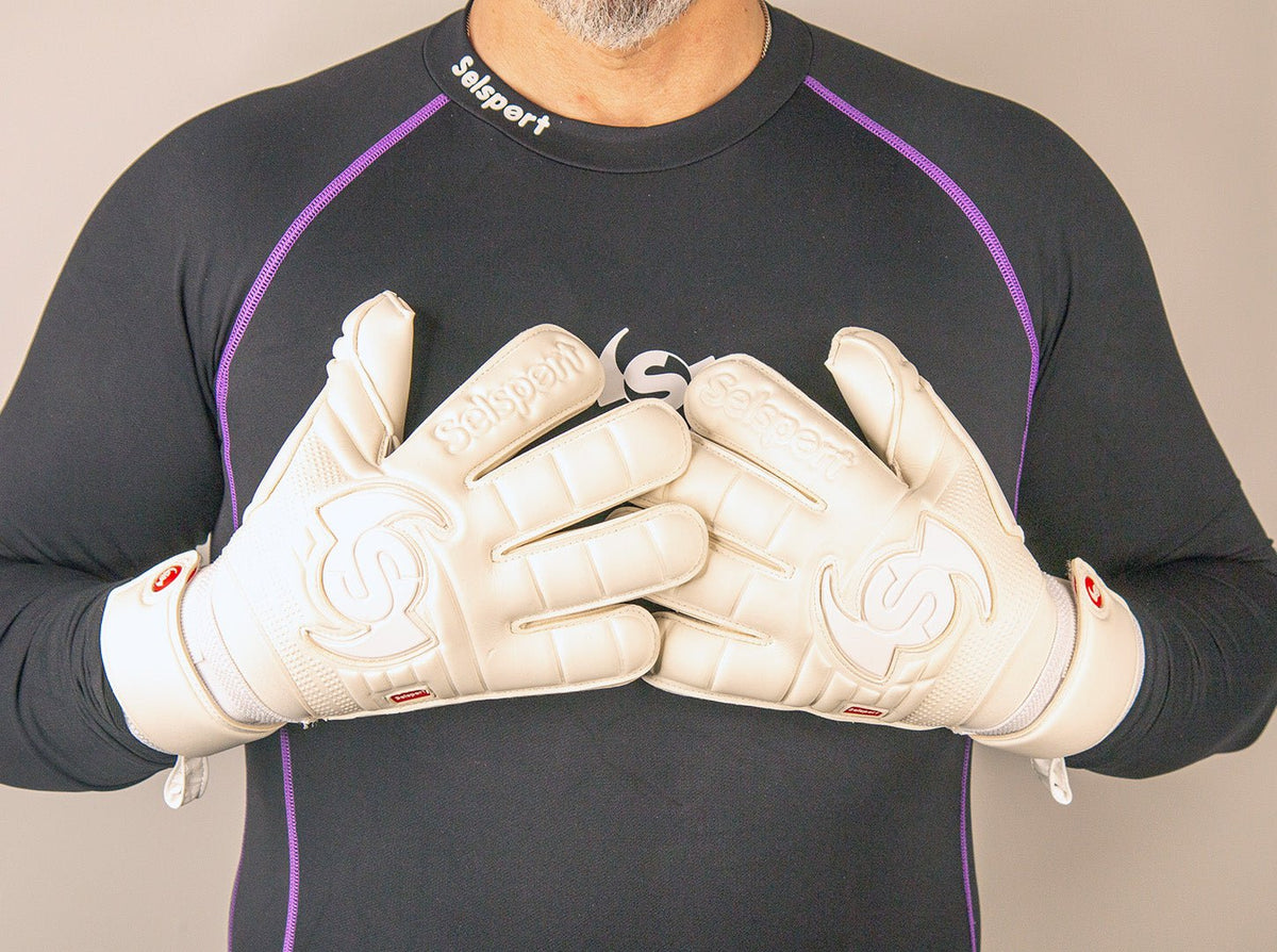 {{product_title}} by Selsport – Professional Goalkeeper Gloves featuring {{product_option_color}} and {{product_option_cut}} design{{product_title}} by Selsport – Professional Goalkeeper Glov