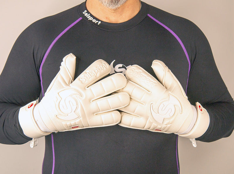 {{product_title}} by Selsport – Professional Goalkeeper Gloves featuring {{product_option_color}} and {{product_option_cut}} design{{product_title}} by Selsport – Professional Goalkeeper Glov