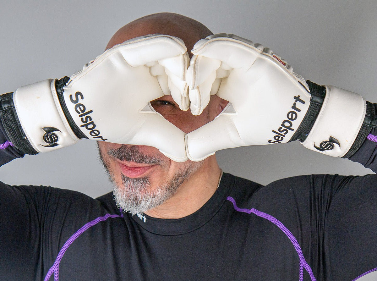 {{product_title}} by Selsport – Professional Goalkeeper Gloves featuring {{product_option_color}} and {{product_option_cut}} design{{product_title}} by Selsport – Professional Goalkeeper Glov